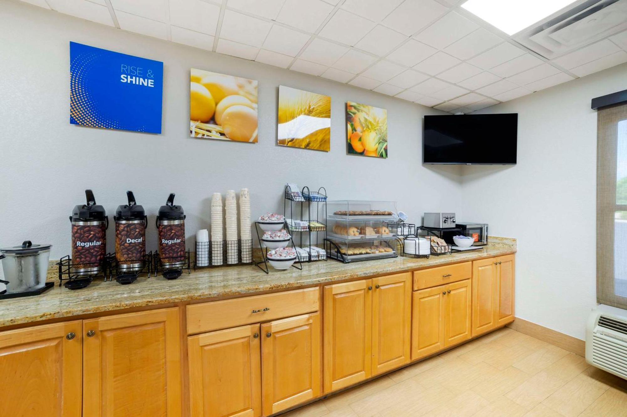 Comfort Inn Asheville Airport Флетчър Екстериор снимка